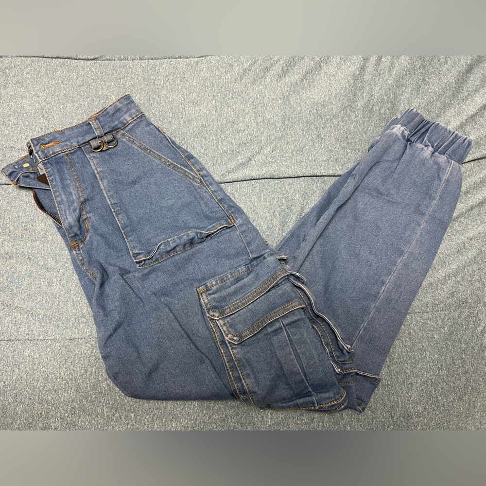 Fashion Nova Jeans size XS